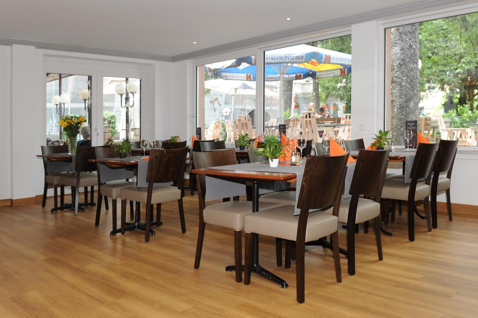 La Dent-du-Midi Hôtel & Restaurant Saint-Maurice Eksteriør billede